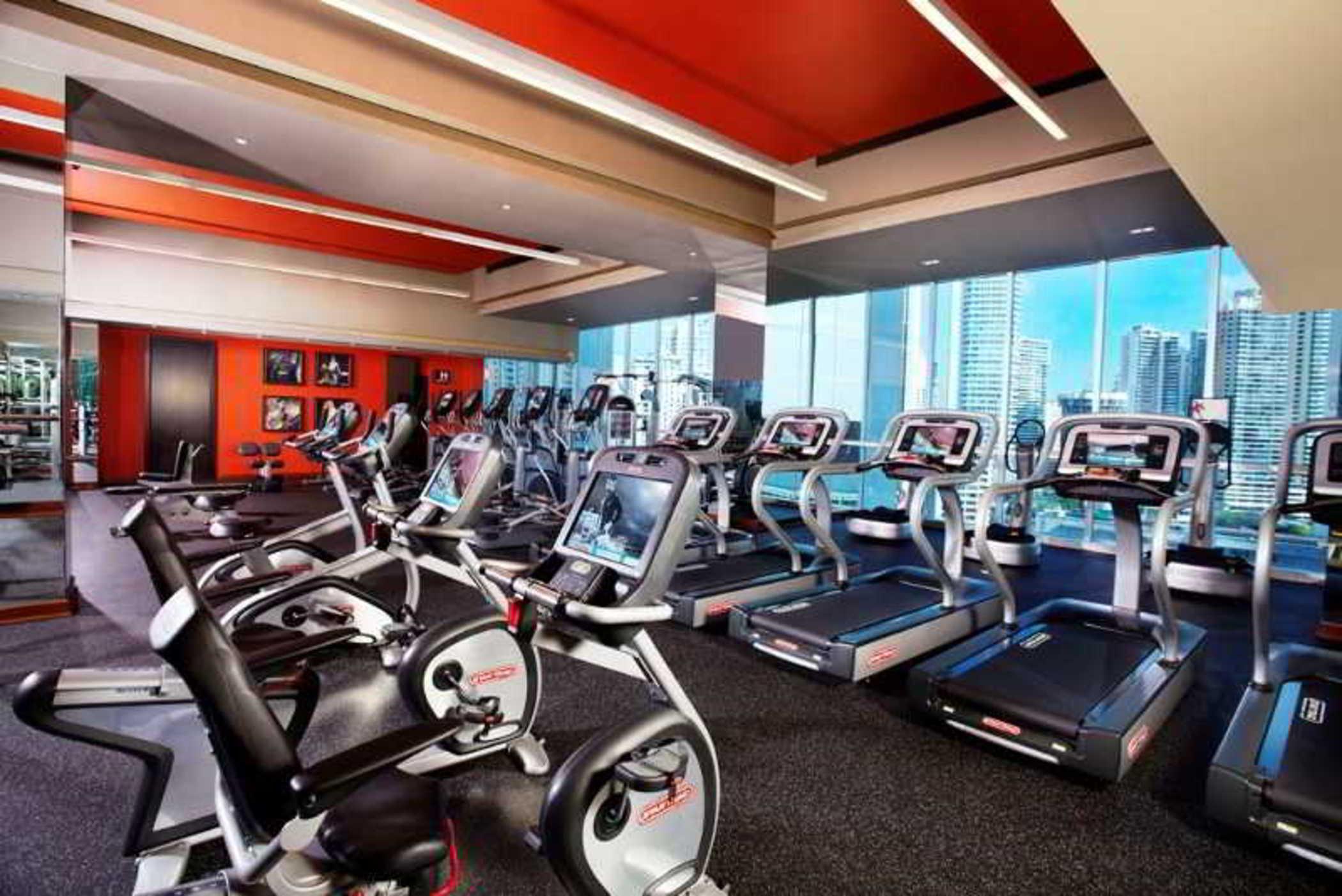 Megapolis Hotel Panama Eksteriør bilde The gym at the 57th floor