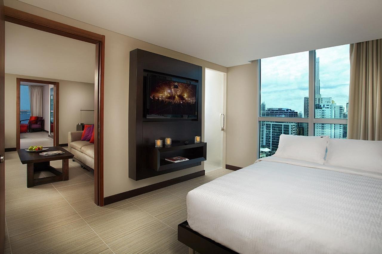 Megapolis Hotel Panama Eksteriør bilde Suite at the JW Marriott Hotel Bangkok